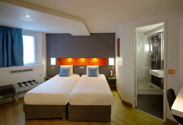 Premium Twin room