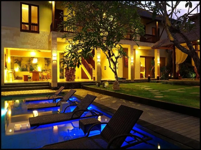 2 Bedrooms Villa