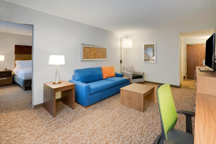 Deluxe Double Suite