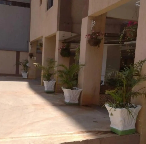 S. Lucie Mango Apartment