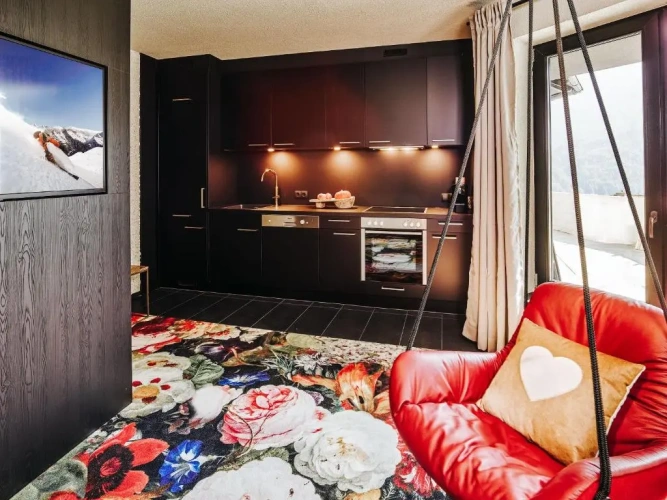 Deluxe Apartment
