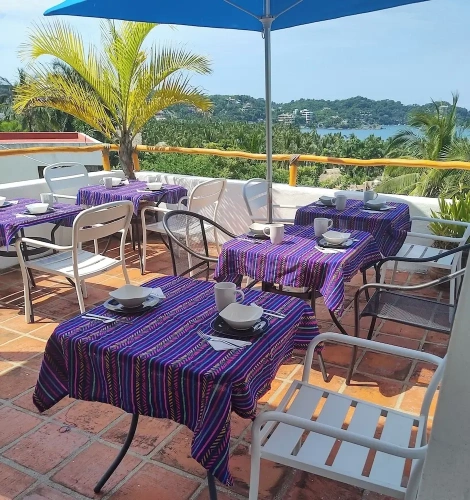 2 Bedrooms Villa with balcony