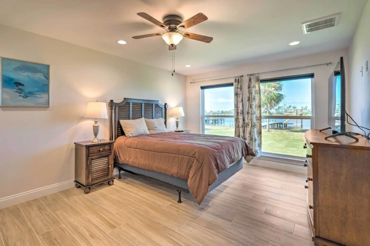 3 Bedrooms Cottage
