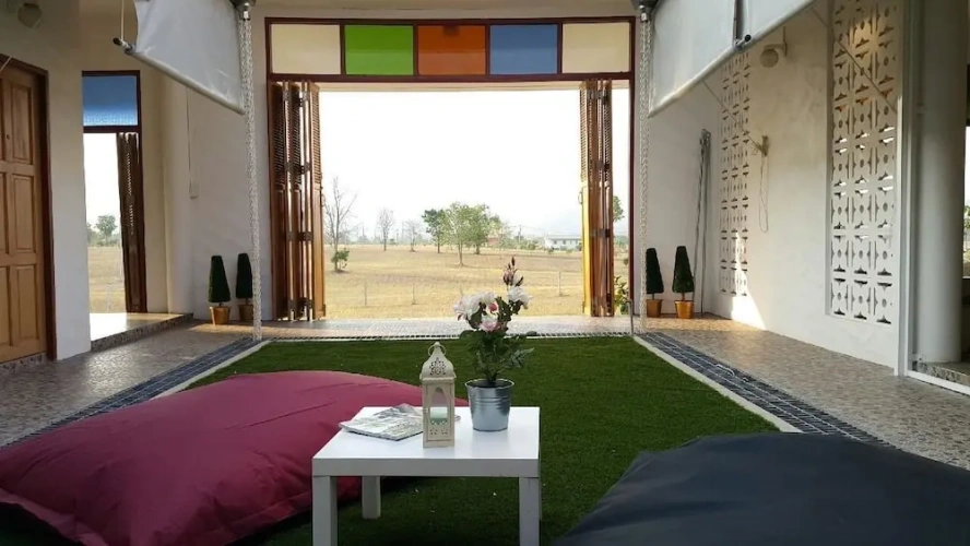 2 Bedrooms Villa