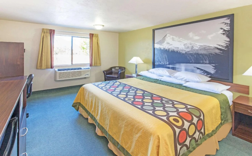 Super 8 by Wyndham Salem