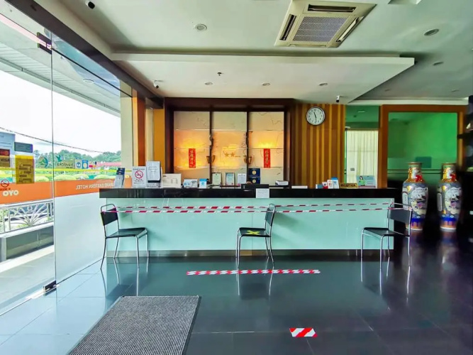 Grand Eastern Hotel Sdn Bhd ( 877519-A )