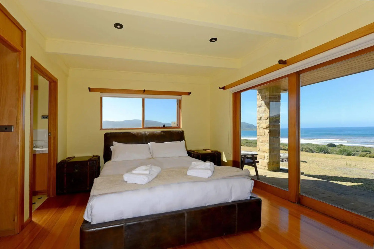 Cloudy Bay Villa