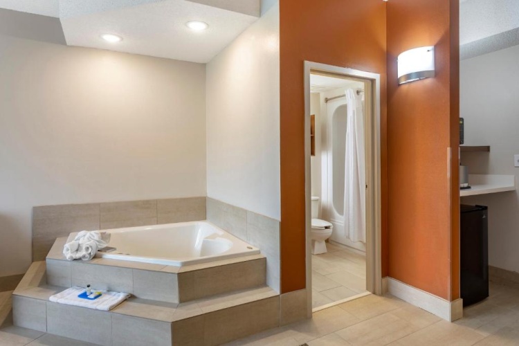 1 Bedroom Double Suite