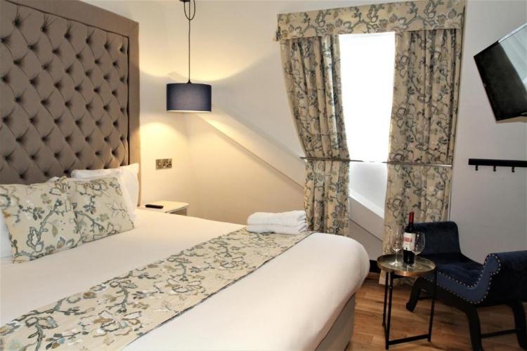 Deluxe Double room
