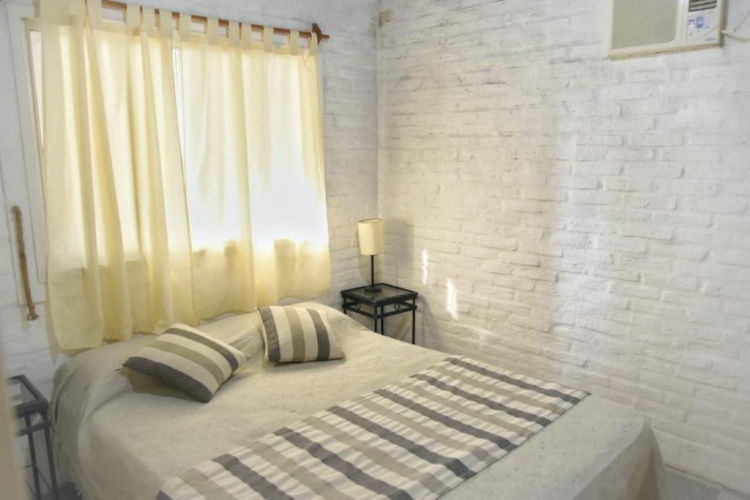 2 Bedrooms Bungalow