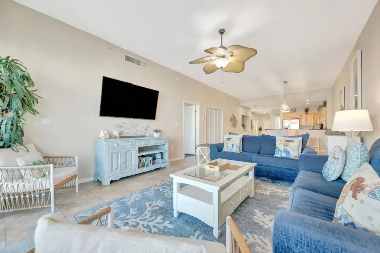 Harborview Grande Condominium
