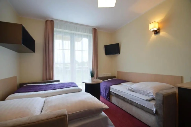 Standard Triple room with balcony