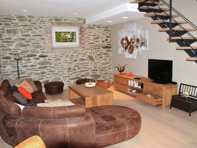 Affluent Farmhouse in Elsenborn with Infrared Sauna