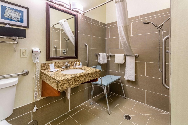 Quadruple Suite