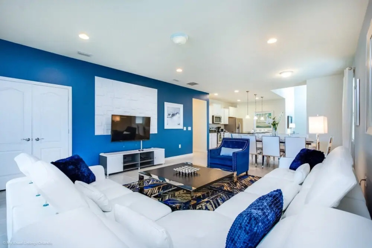 Gobi Villa 1816 Windsor At Westside