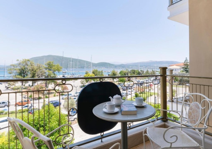 Superior Triple room with sea view