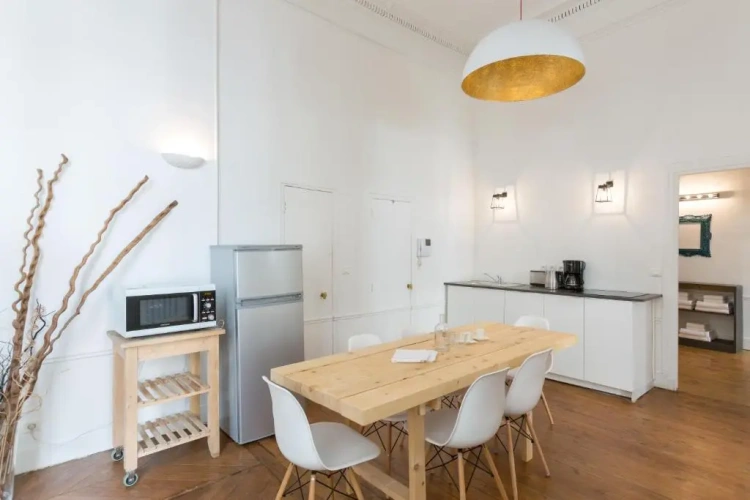 2 Bedrooms Apartment