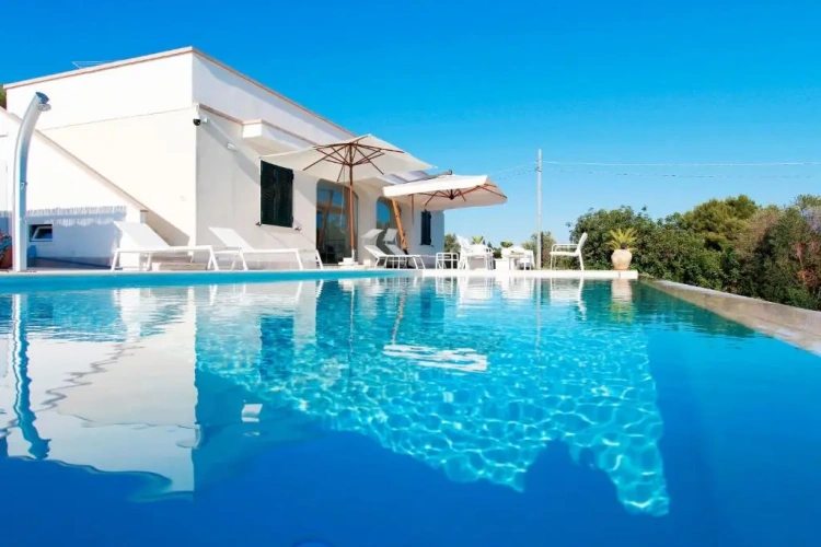 3 Bedrooms Villa