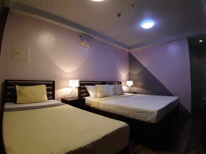 Standard Triple room