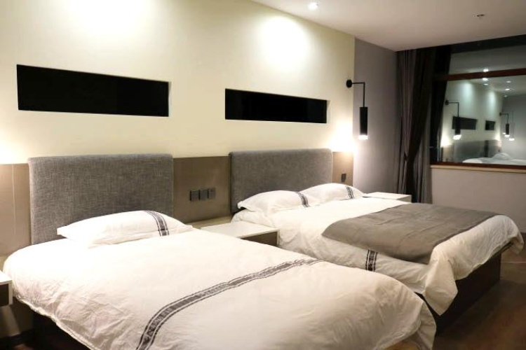 Standard Family room