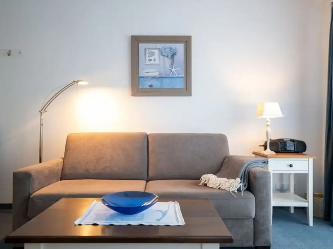 Hoppe 9 Modern Retreat