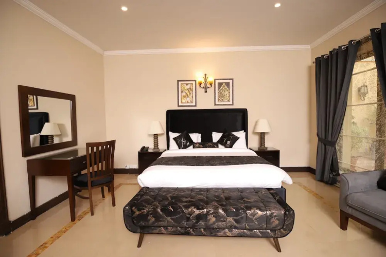 Margalla Hill Residencia