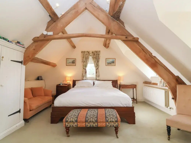 Highgrove Barn