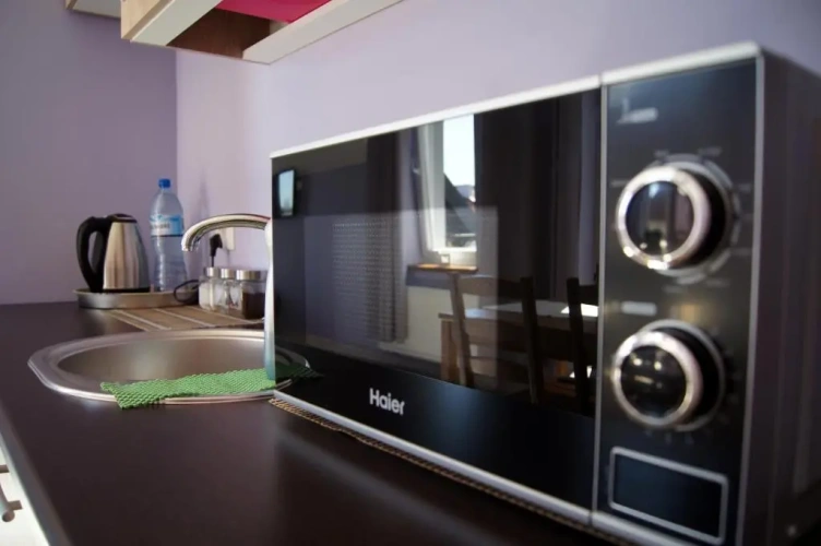 Deluxe Studio