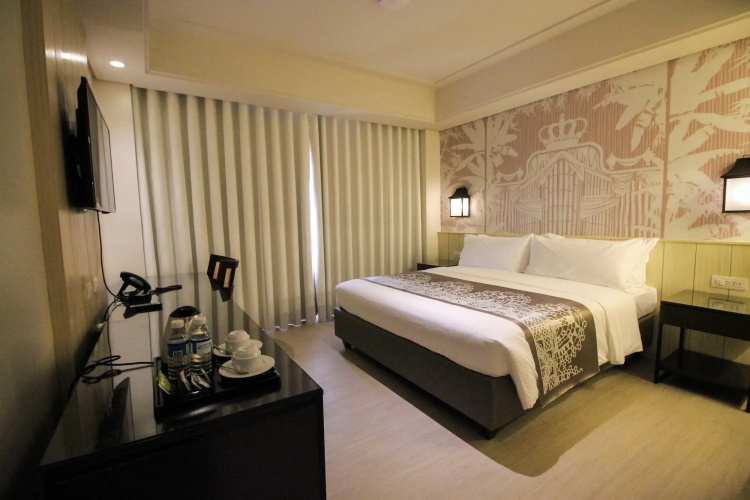 Mella Hotel Manila near NAIA Airport