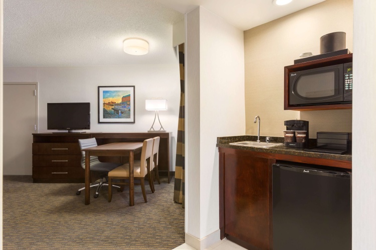 Embassy Suites by Hilton Baltimore at BWI Airport photo 37