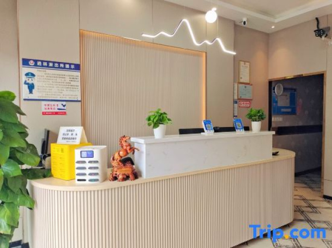 Cixi ruhua hotel