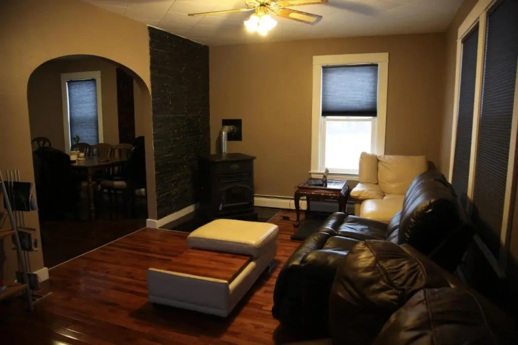 3 Bedrooms Cottage