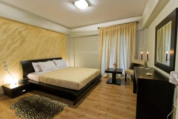 Suite with balcony and with view