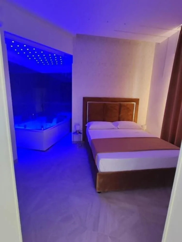 Twin Towers Naples Luxury