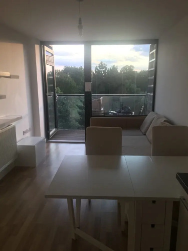 Bright And Modern 1 Bedroom Flat In Shepherds Bush