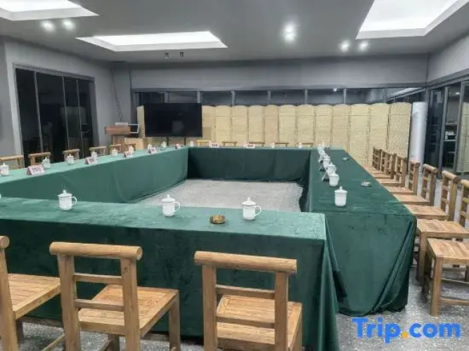 Yunli Chanyang Homestay (Jinfo Mountain)