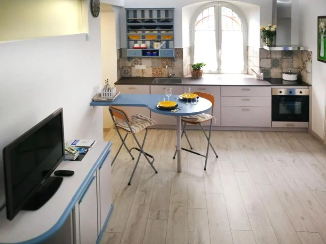 1 Bedroom Apartment
