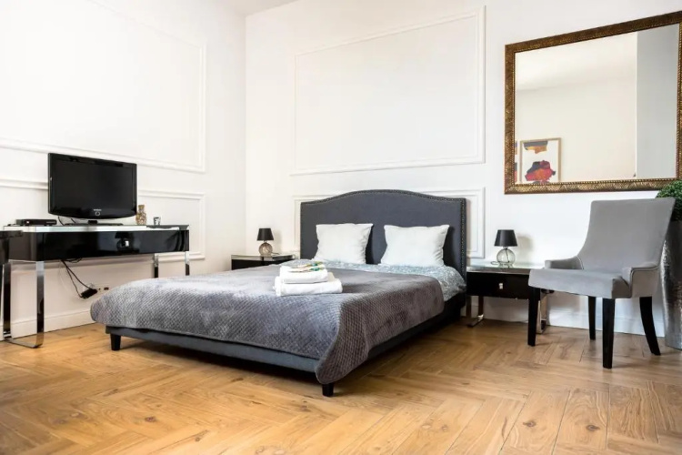 Ester Apartment