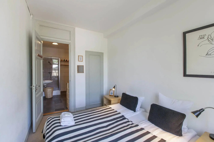 Artis Aquarium Apartment