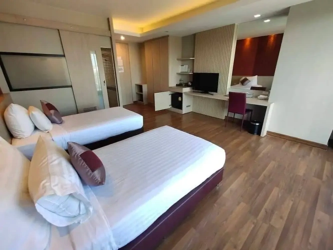 Deluxe Twin room with balcony
