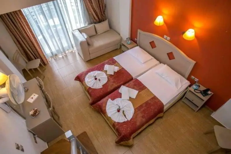 Standard Triple room with balcony and with view