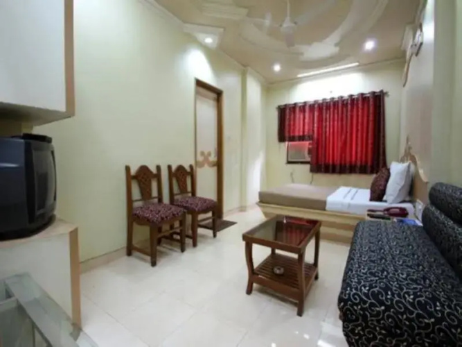 Hotel Om Sai Palace