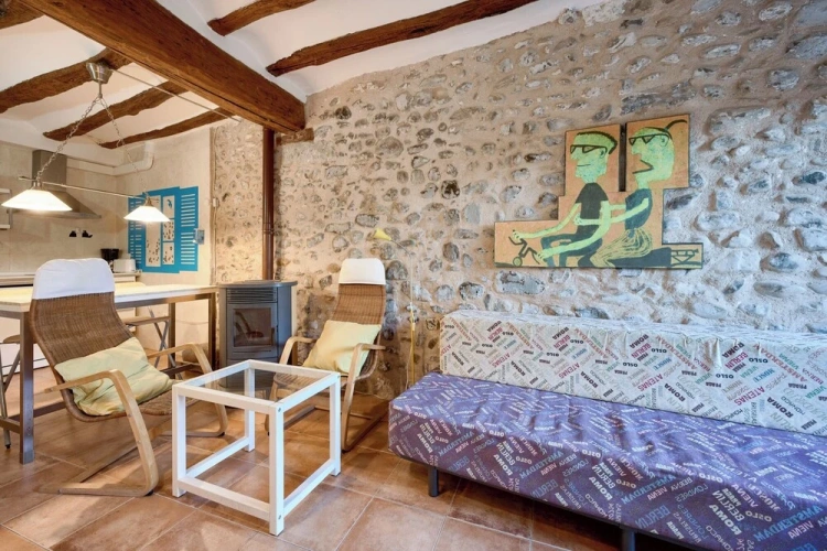 Studio with courtyard view