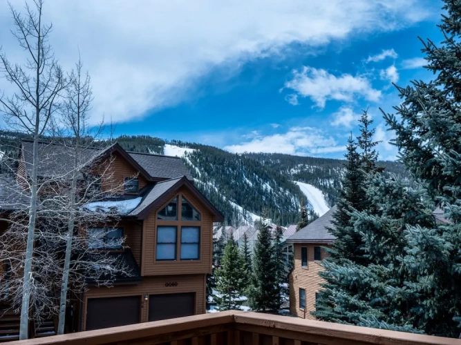 2 Bedrooms Premium room with balcony and with mountain view