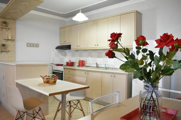 3 Bedrooms Cottage