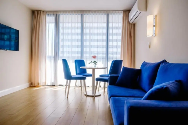 Deluxe Suite