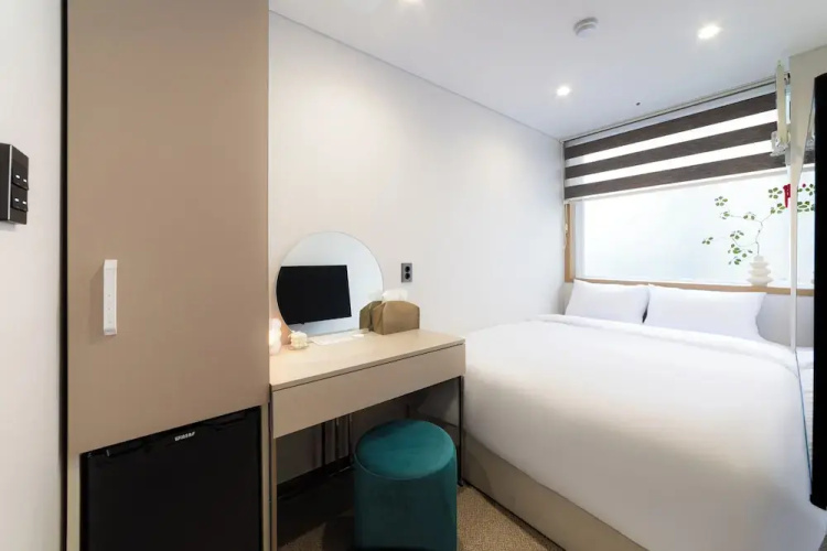 Lazy Tiger Hotel