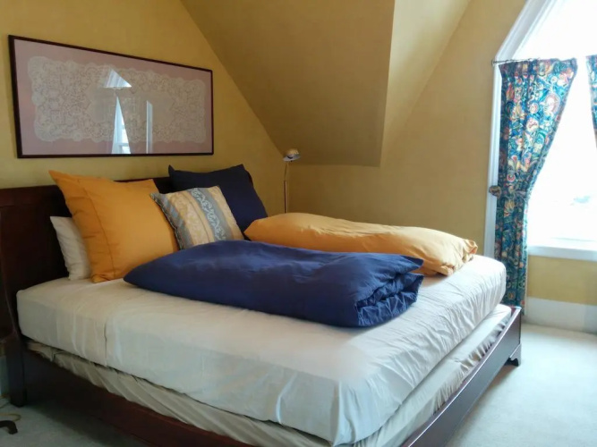 Fairmont House Bed & Breakfast