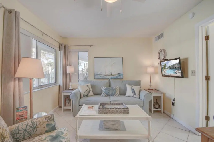 Five Palms Suite 107 - Daily - Weekly - Monthly