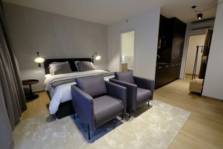 Deluxe Suite